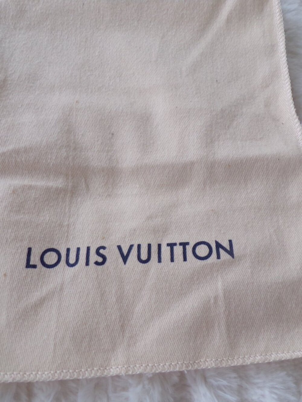 Louis Vuitton LV monogram i phone case billfold wallet - Picture 10 of 12